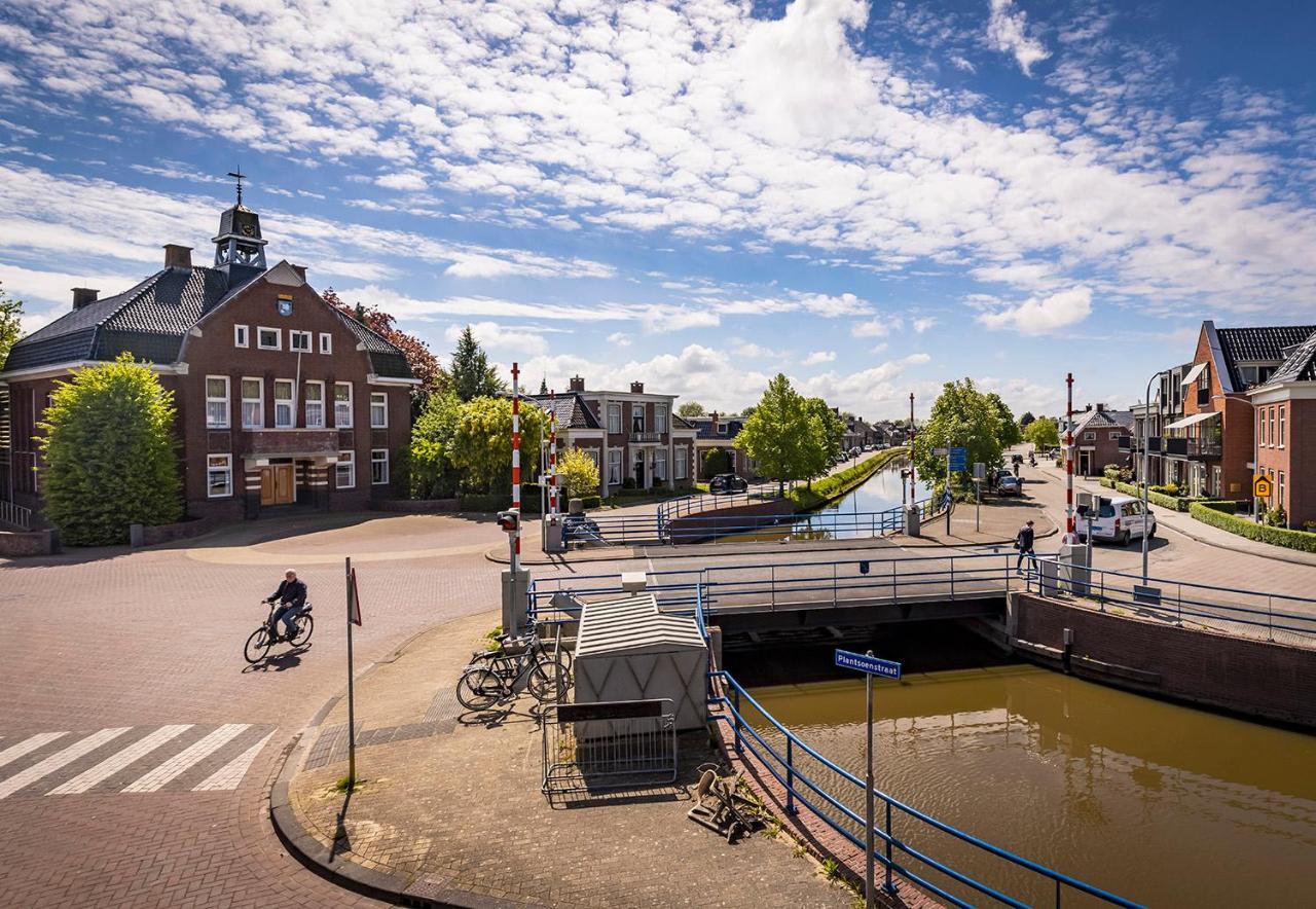 Hotel 'T Gemeentehuis Bedum Exterior photo